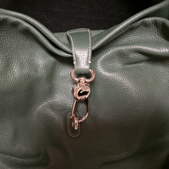 NEW WITHOUT TAGS Dooney & Bourke Green Leather Hobo Bag - Picture 3 of 8